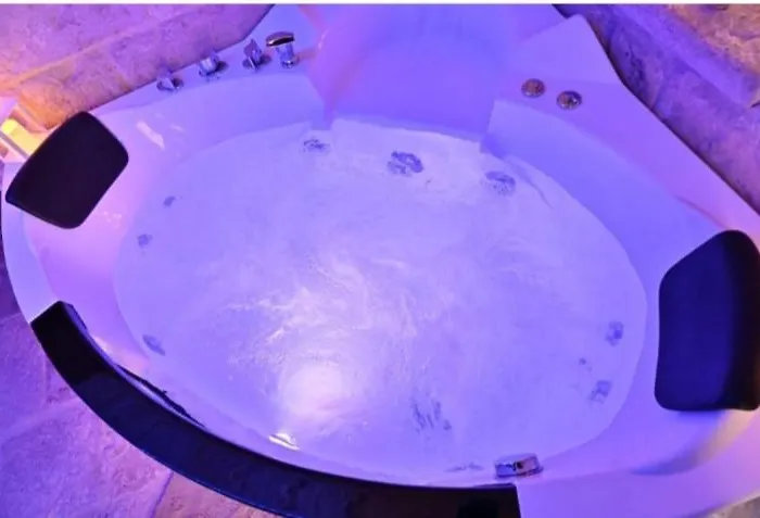 Lyon Sinagoga Apartment Trani